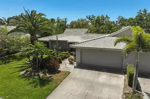 3890 Wilshire Cir, Sarasota, FL 34238 - Photo 56