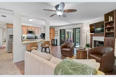 3890 Wilshire Circle #27, Sarasota, FL 34238 - Photo 32