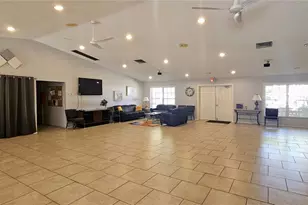 4297 Oakhurst Cir E, Sarasota, FL 34233 - Photo 24