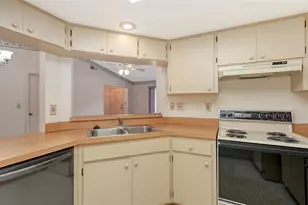 4152 Center Pointe Cir, Sarasota, FL 34233 - Photo 14