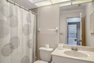 4152 Center Pointe Cir, Sarasota, FL 34233 - Photo 22