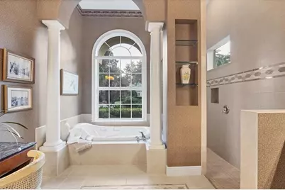 7815 Mathern Court, Lakewood Ranch, FL 34202 - Photo 32