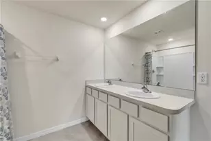 7518 Rosewood Garden Loop, Tampa, FL 33637 - Photo 14