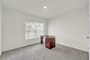 7518 Rosewood Garden Loop, Tampa, FL 33637 - Photo 16