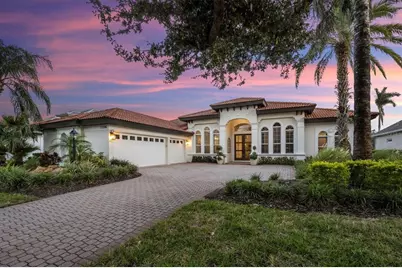 13506 Montclair Place, Lakewood Ranch, FL 34202 - Photo 2