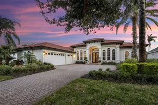13506 Montclair Pl, Lakewood Ranch, FL 34202 - Photo 2