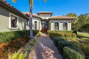 14909 Secret Harbor Pl, Lakewood Ranch, FL 34202 - Photo 4