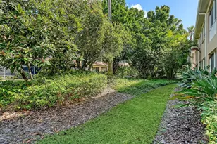 3671 Square W Ln, Sarasota, FL 34238 - Photo 38