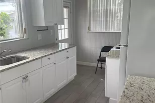 1706 4th Ave E, Bradenton, FL 34208 - Photo 8