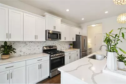 10109 Canaveral Circle, Sarasota, FL 34241 - Photo 2