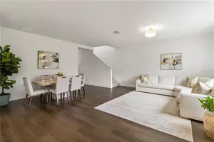 10109 Canaveral Cir, Sarasota, FL 34241 - Photo 6