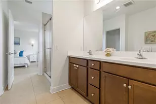 10109 Canaveral Cir, Sarasota, FL 34241 - Photo 26