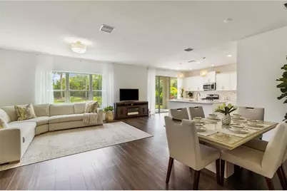 10109 Canaveral Circle, Sarasota, FL 34241 - Photo 4