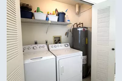 4933 Village Gardens Drive #211, Sarasota, FL 34234 - Photo 6