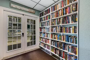 3118 Lake Bayshore Dr, Bradenton, FL 34205 - Photo 36