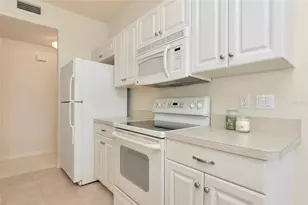 4254 Vicenza Dr, Venice, FL 34293 - Photo 16