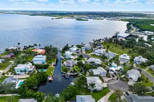 1528 43rd Ave Dr W, Palmetto, FL 34221 - Photo 2