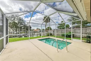 136 Bayview Dr, Nokomis, FL 34275 - Photo 52