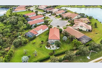 10656 Glencorse Terrace, Bradenton, FL 34211 - Photo 8