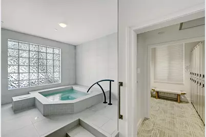 1241 Gulf Of Mexico Drive #803, Longboat Key, FL 34228 - Photo 34