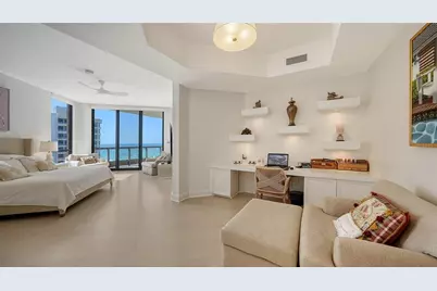 1241 Gulf Of Mexico Drive #803, Longboat Key, FL 34228 - Photo 10