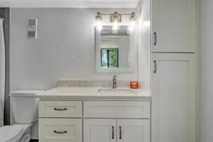 612 Bird Bay Dr S, Venice, FL 34285 - Photo 26