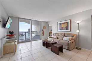 1111 N Gulfstream Ave, Sarasota, FL 34236 - Photo 14