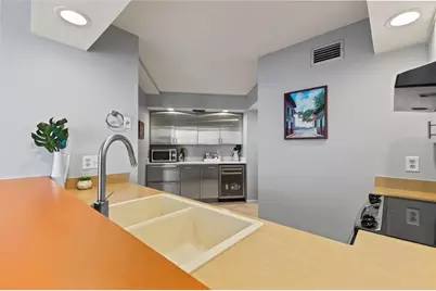 1111 N Gulfstream Avenue #6B, Sarasota, FL 34236 - Photo 22