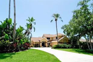 9102 12th Ave NW, Bradenton, FL 34209 - Photo 2