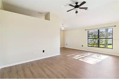 3509 65th Avenue Circle E, Sarasota, FL 34243 - Photo 10