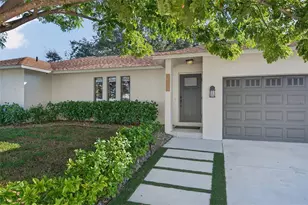 2553 W Scarlet Oak Ct, Sarasota, FL 34232 - Photo 4