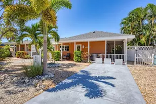 208 82nd St, Holmes Beach, FL 34217 - Photo 6