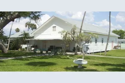 60 Braden Castle Drive, Bradenton, FL 34208 - Photo 20