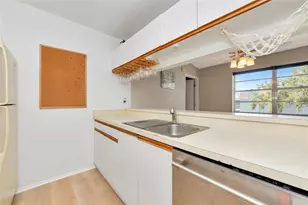 3880 59th Ave W, Bradenton, FL 34210 - Photo 10