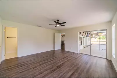 11202 Tralee Drive, Riverview, FL 33569 - Photo 10