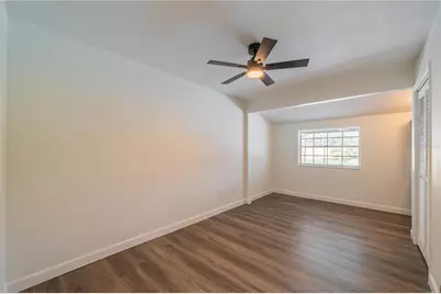 11202 Tralee Drive, Riverview, FL 33569 - Photo 16