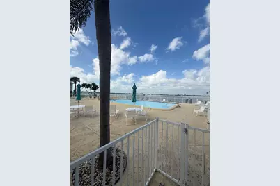 775 John Ringling Boulevard # 33, Sarasota, FL 34236 - Photo 2