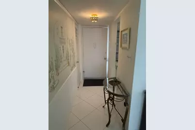 775 John Ringling Boulevard # 33, Sarasota, FL 34236 - Photo 4