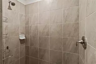 17724 Gawthrop Dr, Bradenton, FL 34211 - Photo 32