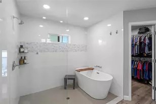 744 Guild Dr, Venice, FL 34285 - Photo 20