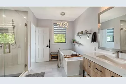 7418 Westmoreland Drive, Sarasota, FL 34243 - Photo 22