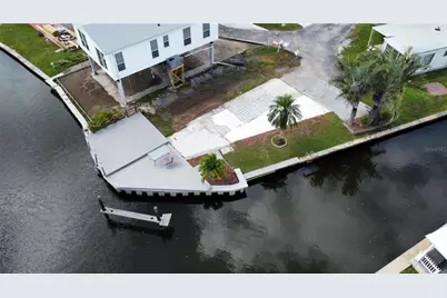 149 Bayou Drive, Venice, FL 34285 - Photo 6
