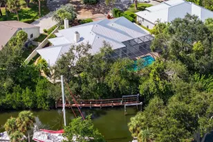 1887 Buccaneer Cir, Sarasota, FL 34231 - Photo 60