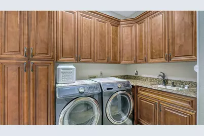 1887 Buccaneer Circle, Sarasota, FL 34231 - Photo 44