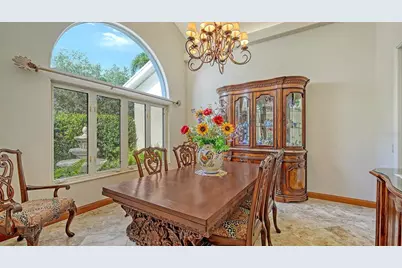 1887 Buccaneer Circle, Sarasota, FL 34231 - Photo 8