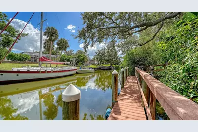 1887 Buccaneer Circle, Sarasota, FL 34231 - Photo 58