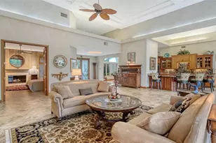 1887 Buccaneer Cir, Sarasota, FL 34231 - Photo 12