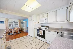5512 Colleen Dr, Bradenton, FL 34207 - Photo 4