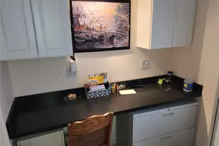 1674 University Pkwy, Sarasota, FL 34243 - Photo 16