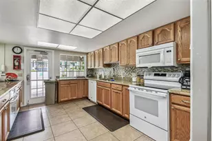 7301 29th Ave Dr W, Bradenton, FL 34209 - Photo 38
